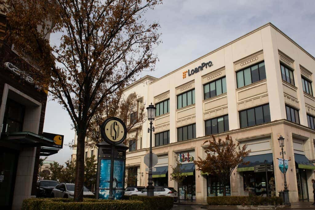 the office building with the surrounding stores at the station parkway mall